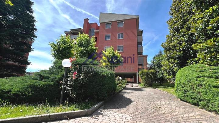 3 LOCALI, TERRAZZO, CANTINA E BOX. LIBERO SUBITO!