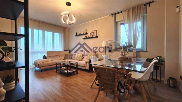 STUPENDO 3 LOCALI CON CUCINA ABITABILE E 2 BALCONI! 