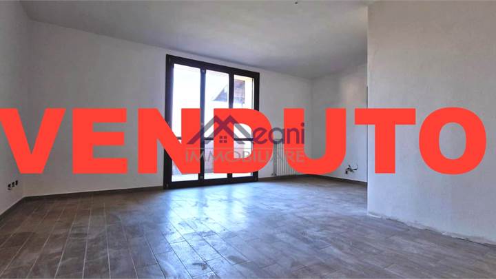 VENDUTO - 2 LOCALI AMPIO CON 2 BALCONI E DOPPIO BOX! 