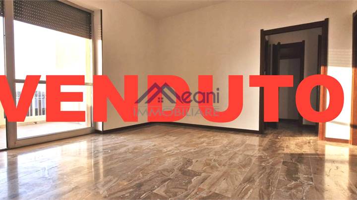 VENDUTO - 4 LOCALI CON TERRAZZO E CANTINA!