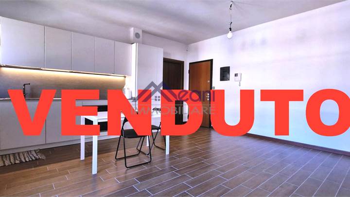 VENDUTO - 3 LOCALI, 2 BAGNI, 2 BALCONI, CANTINA E BOX!