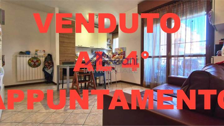 3 LOCALI CON 2 BAGNI, TERRAZZO, CANTINA E BOX!