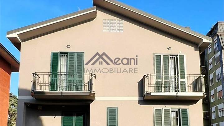 SPLENDIDA E RECENTE VILLA SINGOLA 